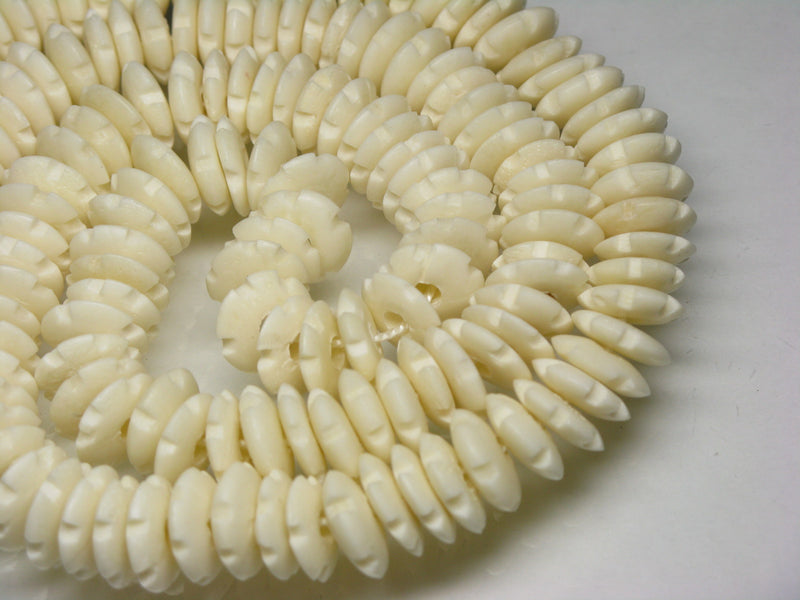 TOKO-BEADS CB210-05N Bone bead (strand) 11mm CB210-05N ボーンビーズ（連） 11mm Asian bead & African bead  Handmade,Lampeork,bead,asia,india,ethnic,parts,accessory,beads とんぼ玉,ビーズ,トンボ玉,アジア,インド,エスニック,手作り,パーツ,アクセサリー