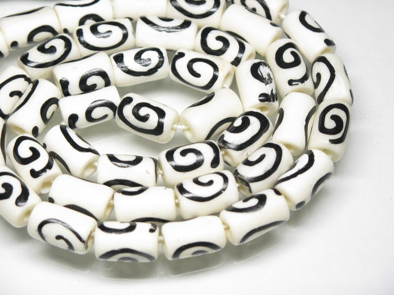 TOKO-BEADS CB210-11N Bone bead (strand) 7~8mm CB210-11N ボーンビーズ（連） 7~8mm Asian bead & African bead  Handmade,Lampeork,bead,asia,india,ethnic,parts,accessory,beads とんぼ玉,ビーズ,トンボ玉,アジア,インド,エスニック,手作り,パーツ,アクセサリー