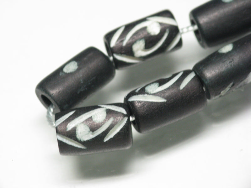 TOKO-BEADS CB210-15N Bone bead (strand) 7~8mm CB210-15N ボーンビーズ（連） 7~8mm Asian bead & African bead  Handmade,Lampeork,bead,asia,india,ethnic,parts,accessory,beads とんぼ玉,ビーズ,トンボ玉,アジア,インド,エスニック,手作り,パーツ,アクセサリー