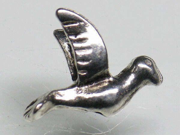 TOKO-BEADS CM188-07 Metal Charm 12.5mm CM188-07 メタルチャーム（はと） 12.5mm Asian bead & African bead  Handmade,Lampeork,bead,asia,india,ethnic,parts,accessory,beads とんぼ玉,ビーズ,トンボ玉,アジア,インド,エスニック,手作り,パーツ,アクセサリー