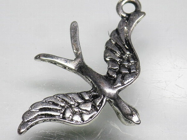 TOKO-BEADS CM188-09 Metal Charm 32mm CM188-09 メタルチャーム（つばめ） 32mm Asian bead & African bead  Handmade,Lampeork,bead,asia,india,ethnic,parts,accessory,beads とんぼ玉,ビーズ,トンボ玉,アジア,インド,エスニック,手作り,パーツ,アクセサリー