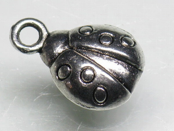 TOKO-BEADS CM188-21 Metal Charm 12mm CM188-21 メタルチャーム（てんとうむし） 12mm Asian bead & African bead  Handmade,Lampeork,bead,asia,india,ethnic,parts,accessory,beads とんぼ玉,ビーズ,トンボ玉,アジア,インド,エスニック,手作り,パーツ,アクセサリー