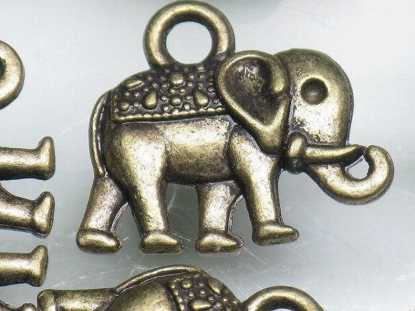 TOKO-BEADS CM188-01P Metal Charm (50pcs) 13mm CM188-01P メタルチャーム（50個パック） 13mm Asian bead & African bead  Handmade,Lampeork,bead,asia,india,ethnic,parts,accessory,beads とんぼ玉,ビーズ,トンボ玉,アジア,インド,エスニック,手作り,パーツ,アクセサリー
