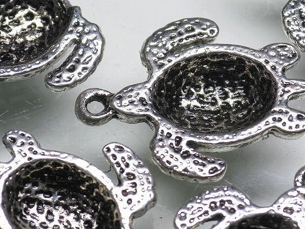 TOKO-BEADS CM188-15P Metal Charm (50pcs) 23mm CM188-15P メタルチャーム（50個パック） 23mm Asian bead & African bead  Handmade,Lampeork,bead,asia,india,ethnic,parts,accessory,beads とんぼ玉,ビーズ,トンボ玉,アジア,インド,エスニック,手作り,パーツ,アクセサリー