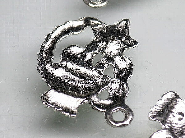 TOKO-BEADS CM188-18P Metal Charm (50pcs) 22mm CM188-18P メタルチャーム（50個パック） 22mm Asian bead & African bead  Handmade,Lampeork,bead,asia,india,ethnic,parts,accessory,beads とんぼ玉,ビーズ,トンボ玉,アジア,インド,エスニック,手作り,パーツ,アクセサリー
