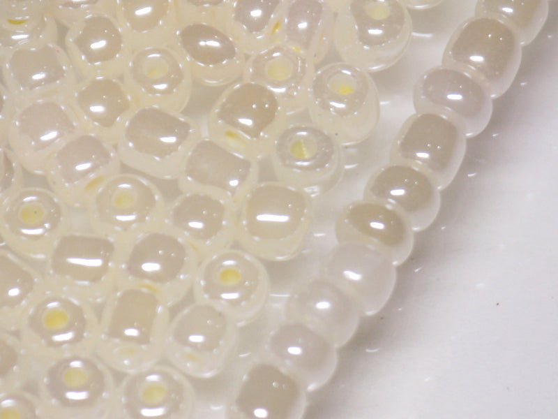 TOKO-BEADS CPL165 Glass Seed bead 10g (L) 3~4mm CPL165 丸型ガラスシードビーズ 10g（L） 3~4mm Asian bead & African bead  Handmade,Lampeork,bead,asia,india,ethnic,parts,accessory,beads とんぼ玉,ビーズ,トンボ玉,アジア,インド,エスニック,手作り,パーツ,アクセサリー
