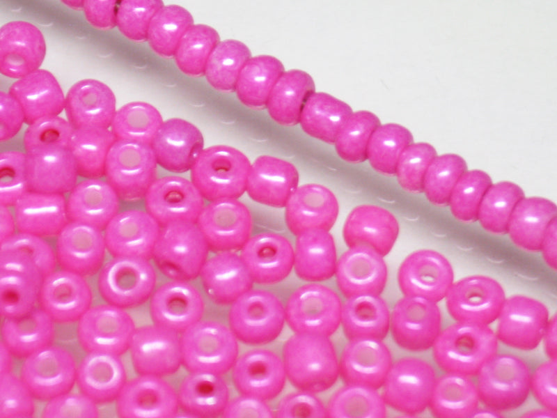 | TOKO-BEADS |CPM054 丸型ガラスシードビーズ（M） 2~3mmとんぼ玉,ビーズ,トンボ玉,アジア,インド,エスニック,手作り,パーツ,アクセサリー