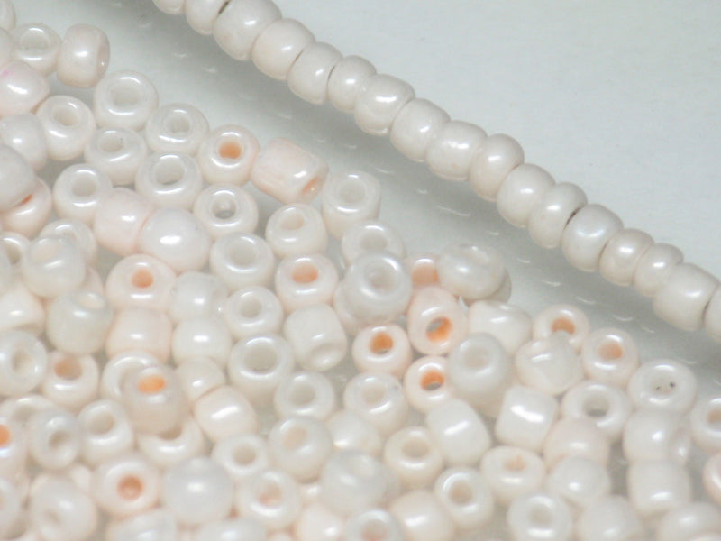 TOKO-BEADS CPM065 Glass Seed bead 10g (M) 2~3mm CPM065 丸型ガラスシードビーズ 10g（M） 2~3mm Asian bead & African bead  Handmade,Lampeork,bead,asia,india,ethnic,parts,accessory,beads とんぼ玉,ビーズ,トンボ玉,アジア,インド,エスニック,手作り,パーツ,アクセサリー