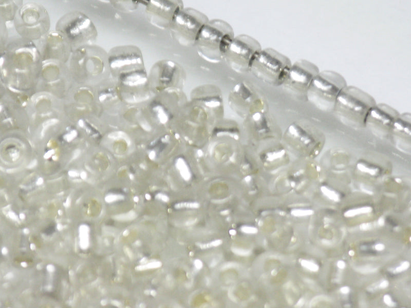 CPM069 丸型ガラスシードビーズ 10g（M） 2~3mm