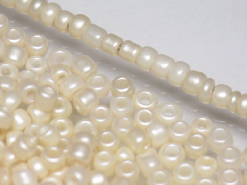 | TOKO-BEADS |CPM104 丸型ガラスシードビーズ（M） 2~3mmとんぼ玉,ビーズ,トンボ玉,アジア,インド,エスニック,手作り,パーツ,アクセサリー