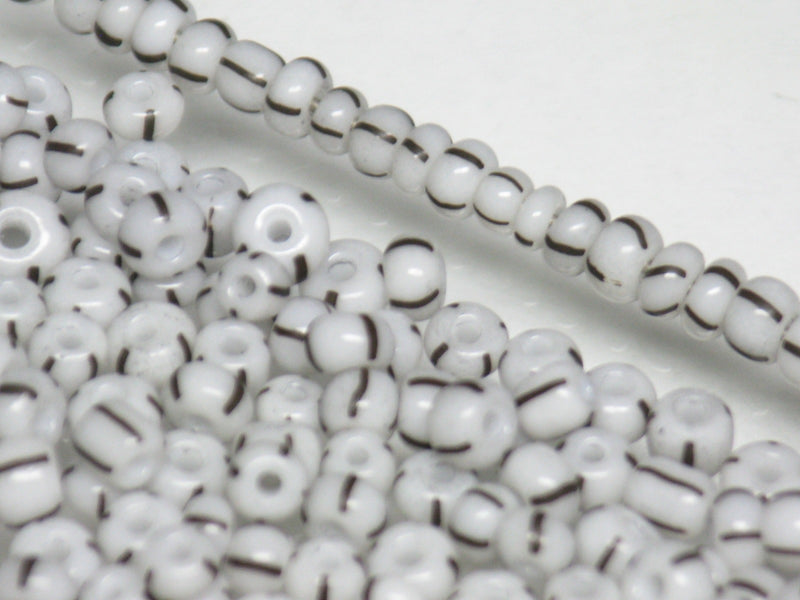 CPM994 Striped Glass Seed bead 10g (M) 2~3mm