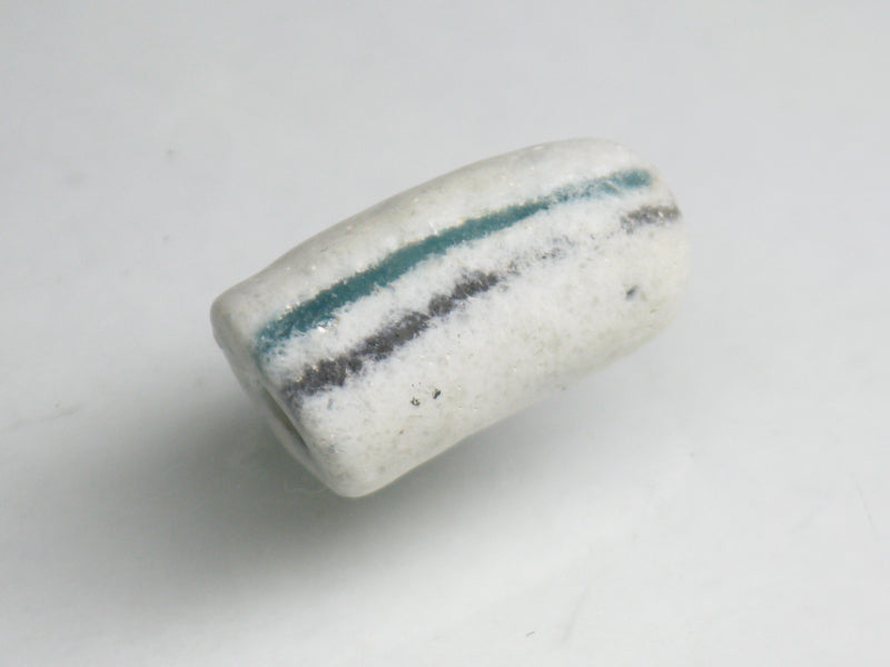 TOKO-BEADS EG101-01 Small Tube Glass bead 9mm EG101-01 小型チューブ型ガラスビーズ 9mm Asian bead & African bead  Handmade,Lampeork,bead,asia,india,ethnic,parts,accessory,beads とんぼ玉,ビーズ,トンボ玉,アジア,インド,エスニック,手作り,パーツ,アクセサリー