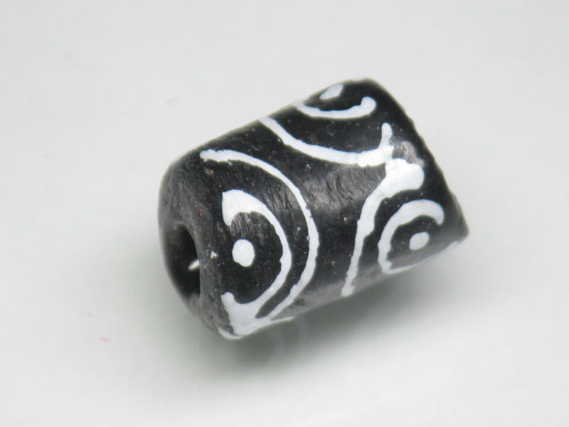 TOKO-BEADS EG104-30 African tube glass bead  11~12mm EG104-30 チューブ型ガラスビーズ 11~12mm Asian bead & African bead  Handmade,Lampeork,bead,asia,india,ethnic,parts,accessory,beads とんぼ玉,ビーズ,トンボ玉,アジア,インド,エスニック,手作り,パーツ,アクセサリー