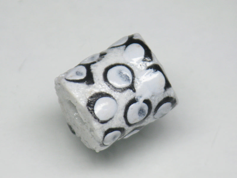 TOKO-BEADS EG104-32 African tube glass bead  12mm EG104-32 チューブ型ガラスビーズ 12mm Asian bead & African bead  Handmade,Lampeork,bead,asia,india,ethnic,parts,accessory,beads とんぼ玉,ビーズ,トンボ玉,アジア,インド,エスニック,手作り,パーツ,アクセサリー
