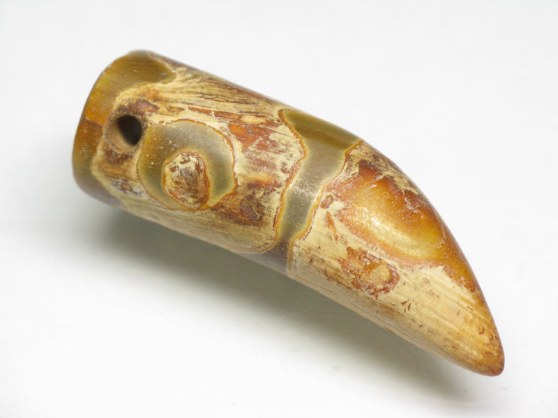 TOKO-BEADS EZ011-02 Tibetan Agate Tooth Pendant 12.5mm EZ011-02 チベタンアゲートペンダント 12.5mm Asian bead & African bead  Handmade,Lampeork,bead,asia,india,ethnic,parts,accessory,beads とんぼ玉,ビーズ,トンボ玉,アジア,インド,エスニック,手作り,パーツ,アクセサリー