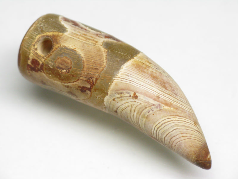 TOKO-BEADS EZ011-14 Tibetan Agate Tooth Pendant 12.5mm EZ011-14 チベタンアゲートペンダント 12.5mm Asian bead & African bead  Handmade,Lampeork,bead,asia,india,ethnic,parts,accessory,beads とんぼ玉,ビーズ,トンボ玉,アジア,インド,エスニック,手作り,パーツ,アクセサリー