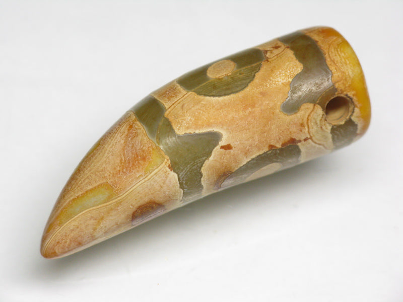 TOKO-BEADS EZ011-26 Tibetan Agate Tooth Pendant 12.5mm EZ011-26 チベタンアゲートペンダント 12.5mm Asian bead & African bead  Handmade,Lampeork,bead,asia,india,ethnic,parts,accessory,beads とんぼ玉,ビーズ,トンボ玉,アジア,インド,エスニック,手作り,パーツ,アクセサリー