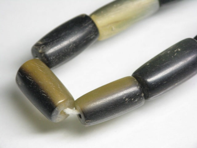 TOKO-BEADS HR102N-09 Horn bead (strand) 7.5~9mm HR102N-09 ホーンビーズ（連） 7.5~9mm Asian bead & African bead  Handmade,Lampeork,bead,asia,india,ethnic,parts,accessory,beads とんぼ玉,ビーズ,トンボ玉,アジア,インド,エスニック,手作り,パーツ,アクセサリー