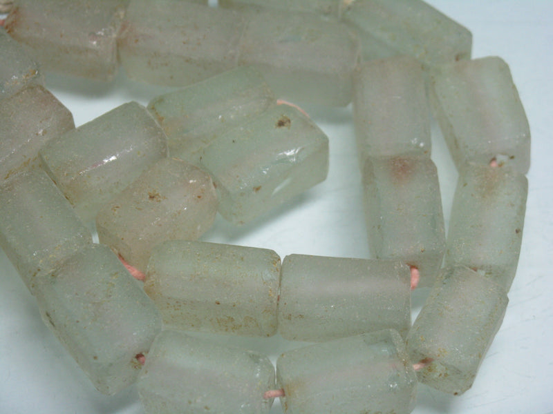 TOKO-BEADS RC103N-09 Recycled Glass bead (strand) 10mm RC103N-09 リサイクルガラスビーズ（連） 10mmLoose Kazuri カズリビーズ Asian bead & African bead  Handmade,Lampeork,bead,asia,india,ethnic,parts,accessory,beads とんぼ玉,ビーズ,トンボ玉,アジア,インド,エスニック,手作り,パーツ,アクセサリー