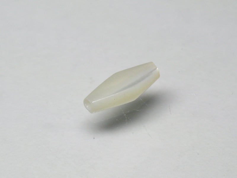 TOKO-BEADS PB007-56S Shell bead 4mm PB007-56S シェルビーズ 4mm Asian bead & African bead  Handmade,Lampeork,bead,asia,india,ethnic,parts,accessory,beads とんぼ玉,ビーズ,トンボ玉,アジア,インド,エスニック,手作り,パーツ,アクセサリー