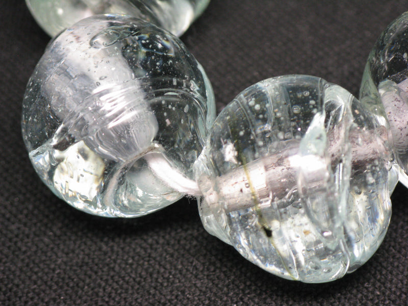 TOKO-BEADS KG005N-02 Kenya Recycled Glass bead (Strand) 23~24mm KG005N-02 ケニアリサイクルガラスビーズ（連） 23~24mm Asian bead & African bead  Handmade,Lampeork,bead,asia,india,ethnic,parts,accessory,beads とんぼ玉,ビーズ,トンボ玉,アジア,インド,エスニック,手作り,パーツ,アクセサリー