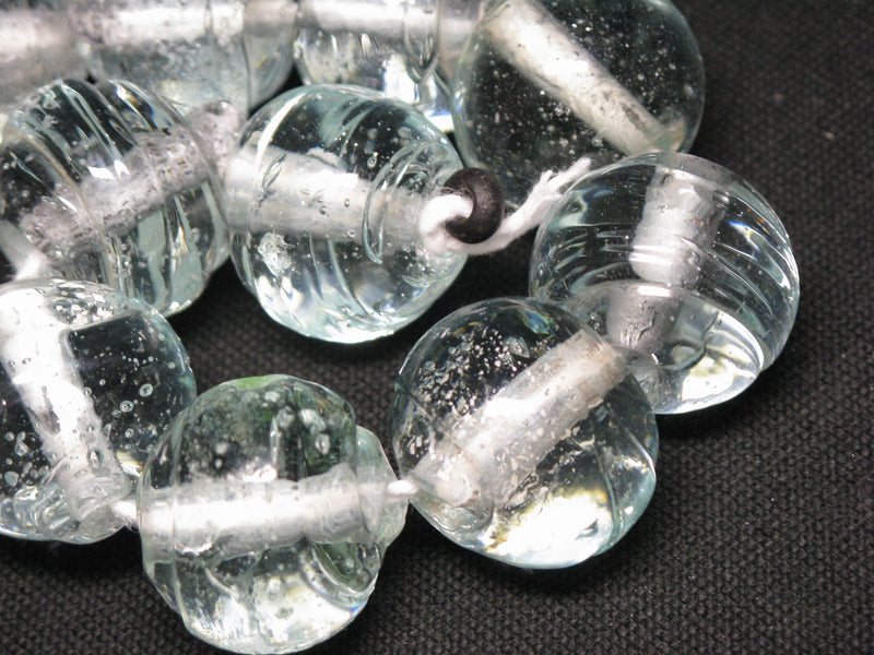 TOKO-BEADS KG006N-02 Kenya Recycled Glass bead (Strand) 20~21mm KG006N-02 ケニアリサイクルガラスビーズ（連） 20~21mm Asian bead & African bead  Handmade,Lampeork,bead,asia,india,ethnic,parts,accessory,beads とんぼ玉,ビーズ,トンボ玉,アジア,インド,エスニック,手作り,パーツ,アクセサリー