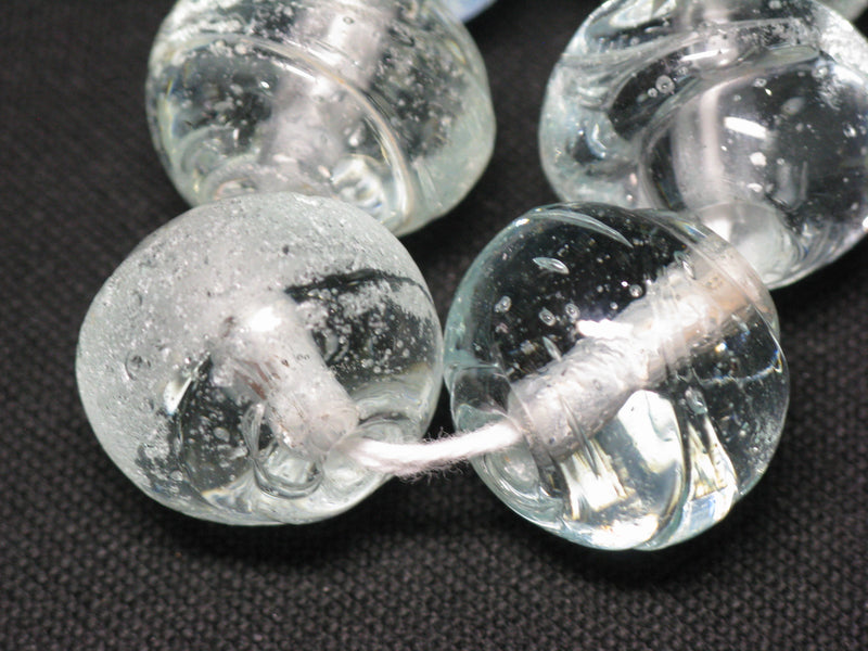 TOKO-BEADS KG006N-03 Kenya Recycled Glass bead (Strand) 18~20mm KG006N-03 ケニアリサイクルガラスビーズ（連） 18~20mm Asian bead & African bead  Handmade,Lampeork,bead,asia,india,ethnic,parts,accessory,beads とんぼ玉,ビーズ,トンボ玉,アジア,インド,エスニック,手作り,パーツ,アクセサリー
