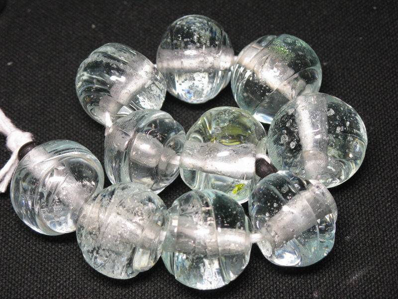 TOKO-BEADS KG006N-05 Kenya Recycled Glass bead (Strand) 19~20mm KG006N-05 ケニアリサイクルガラスビーズ（連） 19~20mm Asian bead & African bead  Handmade,Lampeork,bead,asia,india,ethnic,parts,accessory,beads とんぼ玉,ビーズ,トンボ玉,アジア,インド,エスニック,手作り,パーツ,アクセサリー