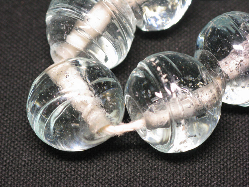 TOKO-BEADS KG006N-08 Kenya Recycled Glass bead (Strand) 19~20mm KG006N-08 ケニアリサイクルガラスビーズ（連） 19~20mm Asian bead & African bead  Handmade,Lampeork,bead,asia,india,ethnic,parts,accessory,beads とんぼ玉,ビーズ,トンボ玉,アジア,インド,エスニック,手作り,パーツ,アクセサリー