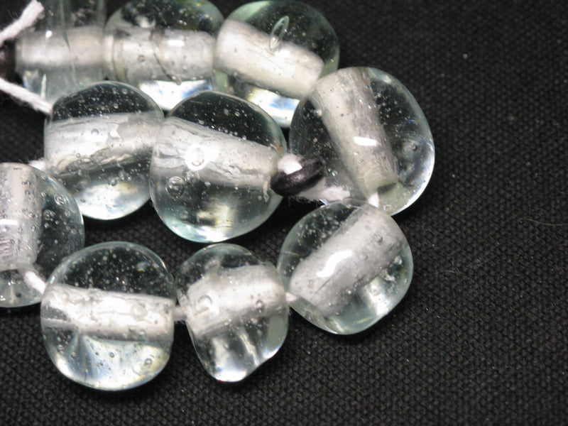 TOKO-BEADS KG006N-10 Kenya Recycled Glass bead (Strand) 14~16mm KG006N-10 ケニアリサイクルガラスビーズ（連） 14~16mm Asian bead & African bead  Handmade,Lampeork,bead,asia,india,ethnic,parts,accessory,beads とんぼ玉,ビーズ,トンボ玉,アジア,インド,エスニック,手作り,パーツ,アクセサリー