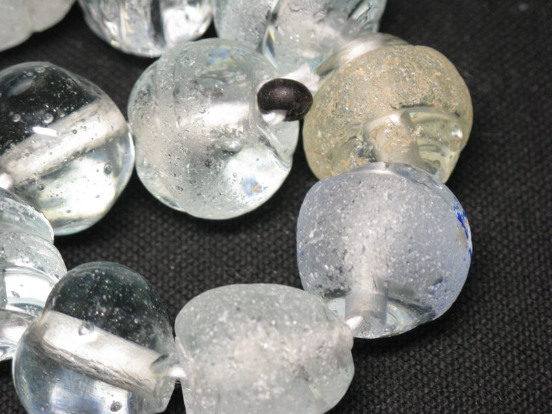 TOKO-BEADS KG006-11N Kenya Recycled Glass bead (Strand) 18~19mm KG006-11N ケニアリサイクルガラスビーズ（連） 18~19mm Asian bead & African bead  Handmade,Lampeork,bead,asia,india,ethnic,parts,accessory,beads とんぼ玉,ビーズ,トンボ玉,アジア,インド,エスニック,手作り,パーツ,アクセサリー