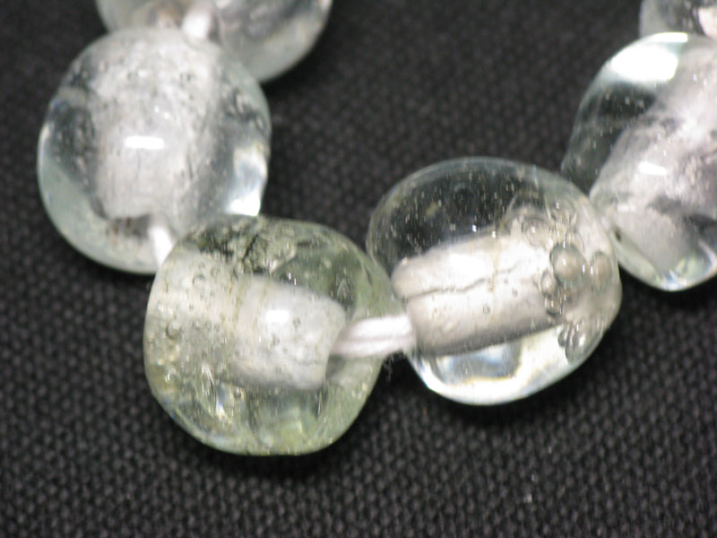 TOKO-BEADS KG007N-02 Kenya Recycled Glass bead (Strand) 13~14mm KG007N-02 ケニアリサイクルガラスビーズ（連） 13~14mm Asian bead & African bead  Handmade,Lampeork,bead,asia,india,ethnic,parts,accessory,beads とんぼ玉,ビーズ,トンボ玉,アジア,インド,エスニック,手作り,パーツ,アクセサリー