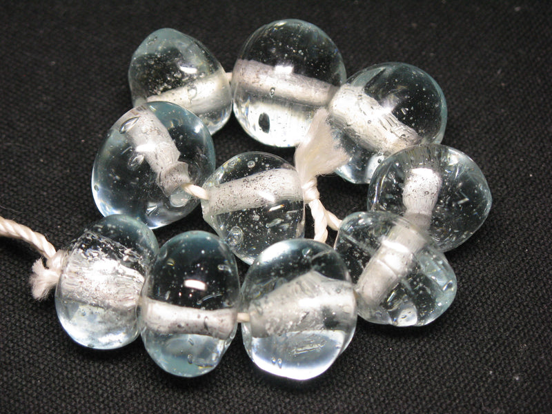 TOKO-BEADS KG008N-03 Kenya Recycled Glass bead (Strand) 17~19mm KG008N-03 ケニアリサイクルガラスビーズ（連） 17~19mm Asian bead & African bead  Handmade,Lampeork,bead,asia,india,ethnic,parts,accessory,beads とんぼ玉,ビーズ,トンボ玉,アジア,インド,エスニック,手作り,パーツ,アクセサリー