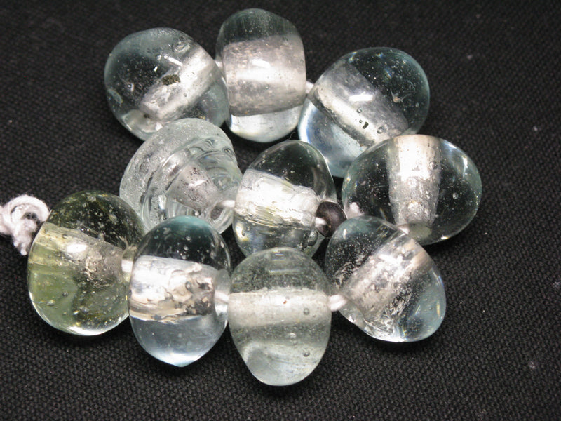 TOKO-BEADS KG008N-04 Kenya Recycled Glass bead (Strand) 19~22mm KG008N-04 ケニアリサイクルガラスビーズ（連） 19~22mm Asian bead & African bead  Handmade,Lampeork,bead,asia,india,ethnic,parts,accessory,beads とんぼ玉,ビーズ,トンボ玉,アジア,インド,エスニック,手作り,パーツ,アクセサリー