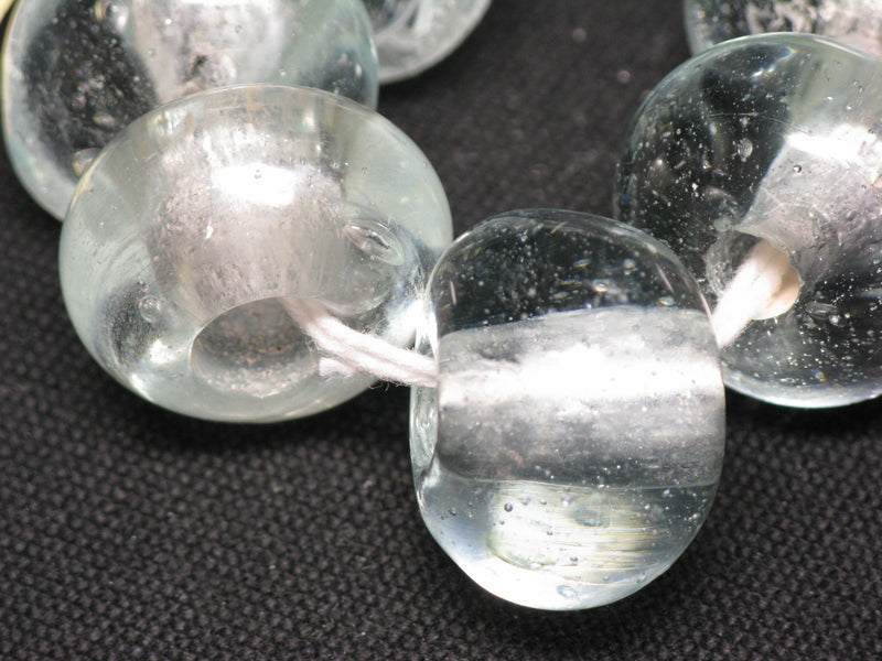 TOKO-BEADS KG008N-04 Kenya Recycled Glass bead (Strand) 19~22mm KG008N-04 ケニアリサイクルガラスビーズ（連） 19~22mm Asian bead & African bead  Handmade,Lampeork,bead,asia,india,ethnic,parts,accessory,beads とんぼ玉,ビーズ,トンボ玉,アジア,インド,エスニック,手作り,パーツ,アクセサリー