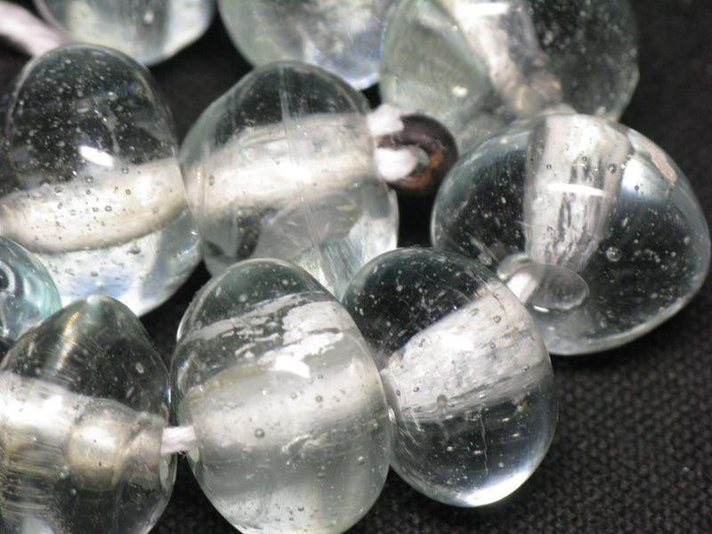 TOKO-BEADS KG008N-05 Kenya Recycled Glass bead (Strand) 17~19mm KG008N-05 ケニアリサイクルガラスビーズ（連） 17~19mm Asian bead & African bead  Handmade,Lampeork,bead,asia,india,ethnic,parts,accessory,beads とんぼ玉,ビーズ,トンボ玉,アジア,インド,エスニック,手作り,パーツ,アクセサリー