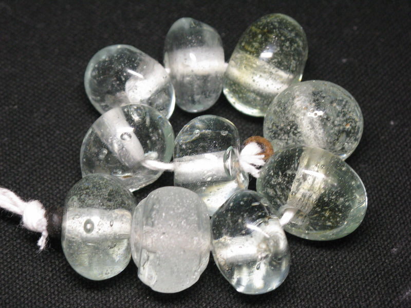 TOKO-BEADS KG008N-06 Kenya Recycled Glass bead (Strand) 17~19mm KG008N-06 ケニアリサイクルガラスビーズ（連） 17~19mm Asian bead & African bead  Handmade,Lampeork,bead,asia,india,ethnic,parts,accessory,beads とんぼ玉,ビーズ,トンボ玉,アジア,インド,エスニック,手作り,パーツ,アクセサリー