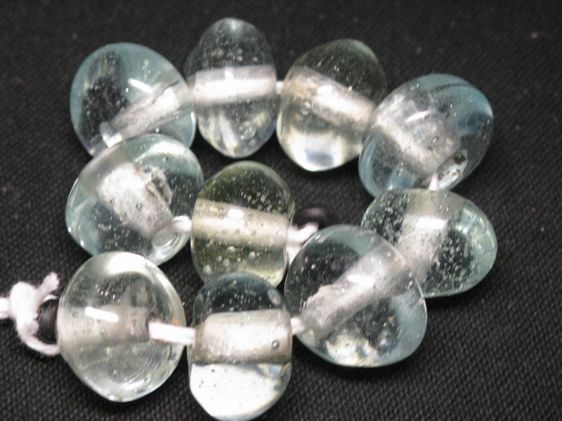TOKO-BEADS KG008-09N Kenya Recycled Glass bead (Strand) 18~19mm KG008-09N ケニアリサイクルガラスビーズ（連） 18~19mm Asian bead & African bead  Handmade,Lampeork,bead,asia,india,ethnic,parts,accessory,beads とんぼ玉,ビーズ,トンボ玉,アジア,インド,エスニック,手作り,パーツ,アクセサリー