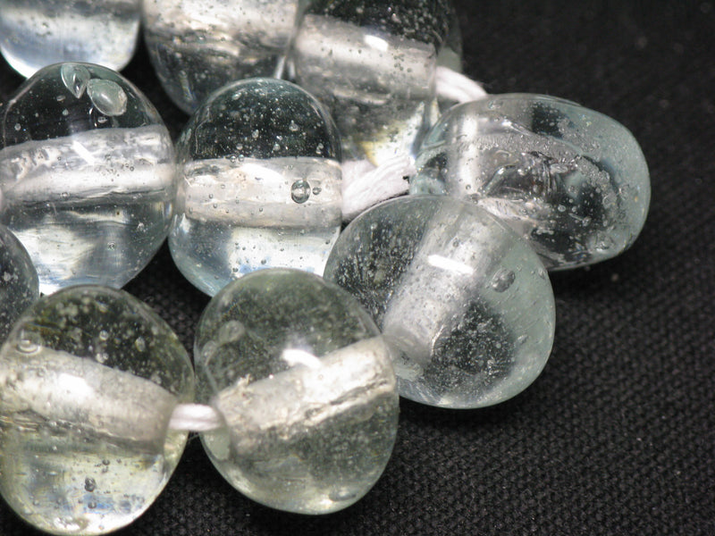 TOKO-BEADS KG008N-10 Kenya Recycled Glass bead (Strand) 18~19mm KG008N-10 ケニアリサイクルガラスビーズ（連） 18~19mm Asian bead & African bead  Handmade,Lampeork,bead,asia,india,ethnic,parts,accessory,beads とんぼ玉,ビーズ,トンボ玉,アジア,インド,エスニック,手作り,パーツ,アクセサリー