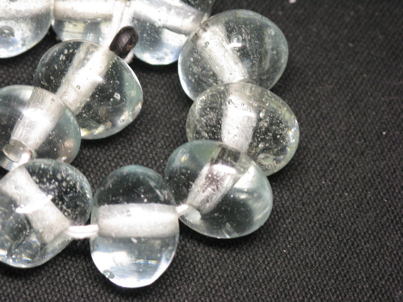 TOKO-BEADS KG008N-12 Kenya Recycled Glass bead (Strand) 17~18mm KG008N-12 ケニアリサイクルガラスビーズ（連） 17~18mm Asian bead & African bead  Handmade,Lampeork,bead,asia,india,ethnic,parts,accessory,beads とんぼ玉,ビーズ,トンボ玉,アジア,インド,エスニック,手作り,パーツ,アクセサリー