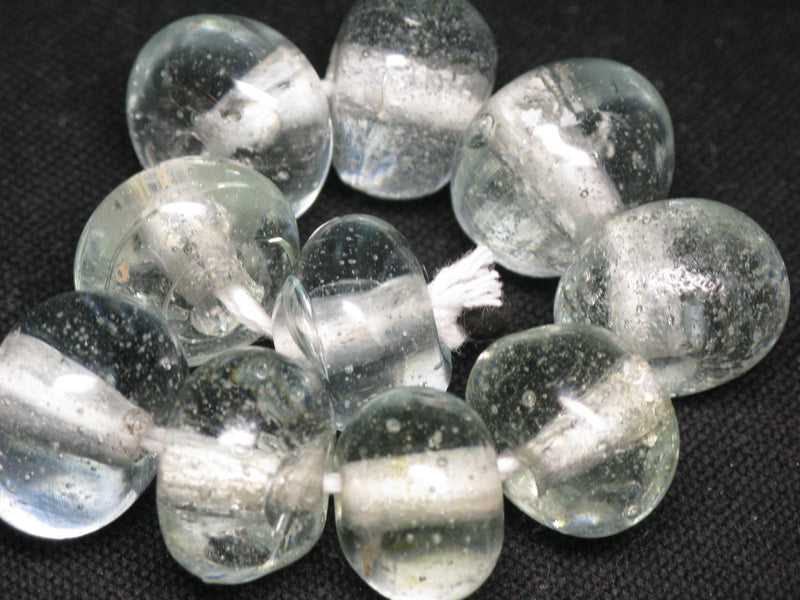 TOKO-BEADS KG008N-16 Kenya Recycled Glass bead (Strand) 16~18mm KG008N-16 ケニアリサイクルガラスビーズ（連） 16~18mm Asian bead & African bead  Handmade,Lampeork,bead,asia,india,ethnic,parts,accessory,beads とんぼ玉,ビーズ,トンボ玉,アジア,インド,エスニック,手作り,パーツ,アクセサリー