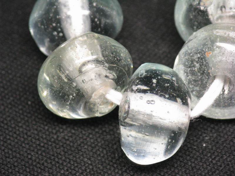 TOKO-BEADS KG008N-16 Kenya Recycled Glass bead (Strand) 16~18mm KG008N-16 ケニアリサイクルガラスビーズ（連） 16~18mm Asian bead & African bead  Handmade,Lampeork,bead,asia,india,ethnic,parts,accessory,beads とんぼ玉,ビーズ,トンボ玉,アジア,インド,エスニック,手作り,パーツ,アクセサリー