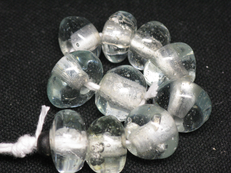 TOKO-BEADS KG008N-19 Kenya Recycled Glass bead (Strand) 13~14mm KG008N-19 ケニアリサイクルガラスビーズ（連） 13~14mm Asian bead & African bead  Handmade,Lampeork,bead,asia,india,ethnic,parts,accessory,beads とんぼ玉,ビーズ,トンボ玉,アジア,インド,エスニック,手作り,パーツ,アクセサリー