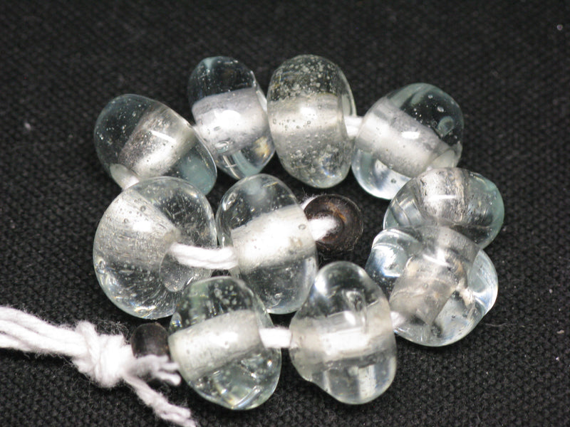 TOKO-BEADS KG008N-23 Kenya Recycled Glass bead (Strand) 11~13mm KG008N-23 ケニアリサイクルガラスビーズ（連） 11~13mm Asian bead & African bead  Handmade,Lampeork,bead,asia,india,ethnic,parts,accessory,beads とんぼ玉,ビーズ,トンボ玉,アジア,インド,エスニック,手作り,パーツ,アクセサリー