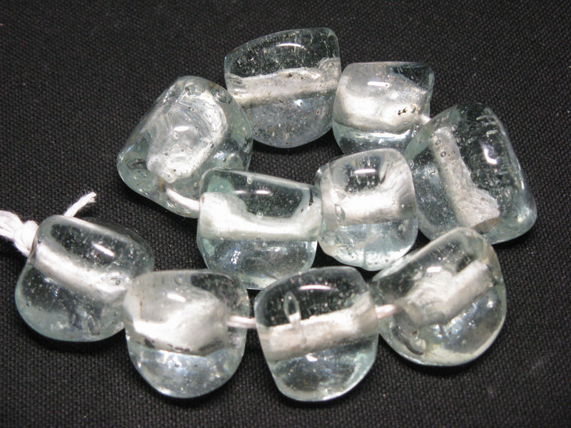 TOKO-BEADS KG009N-02 Kenya Recycled Glass bead (Strand) 21~22mm KG009N-02 ケニアリサイクルガラスビーズ（連） 21~22mm Asian bead & African bead  Handmade,Lampeork,bead,asia,india,ethnic,parts,accessory,beads とんぼ玉,ビーズ,トンボ玉,アジア,インド,エスニック,手作り,パーツ,アクセサリー