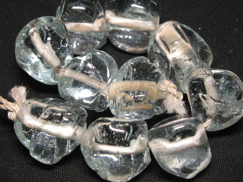 TOKO-BEADS KG009N-03 Kenya Recycled Glass bead (Strand) 18~20mm KG009N-03 ケニアリサイクルガラスビーズ（連） 18~20mm Asian bead & African bead  Handmade,Lampeork,bead,asia,india,ethnic,parts,accessory,beads とんぼ玉,ビーズ,トンボ玉,アジア,インド,エスニック,手作り,パーツ,アクセサリー