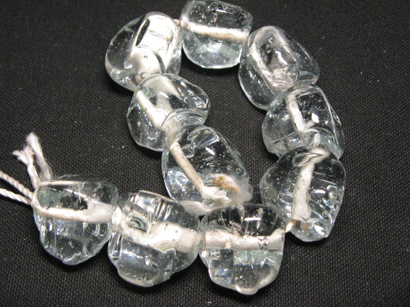 TOKO-BEADS KG009N-05 Kenya Recycled Glass bead (Strand) 19~22mm KG009N-05 ケニアリサイクルガラスビーズ（連） 19~22mm Asian bead & African bead  Handmade,Lampeork,bead,asia,india,ethnic,parts,accessory,beads とんぼ玉,ビーズ,トンボ玉,アジア,インド,エスニック,手作り,パーツ,アクセサリー