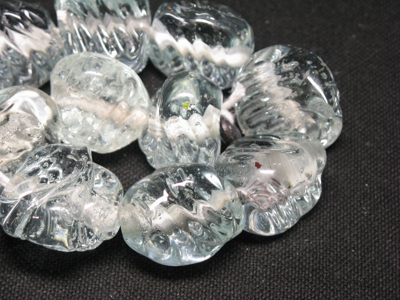 TOKO-BEADS KG009N-10 Kenya Recycled Glass bead (Strand) 17~20mm KG009N-10 ケニアリサイクルガラスビーズ（連） 17~20mm Asian bead & African bead  Handmade,Lampeork,bead,asia,india,ethnic,parts,accessory,beads とんぼ玉,ビーズ,トンボ玉,アジア,インド,エスニック,手作り,パーツ,アクセサリー