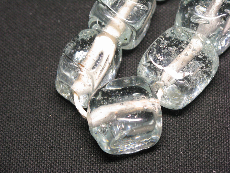 TOKO-BEADS KG010N-01 Kenya Recycled Glass bead (Strand) 17~23mm KG010N-01 ケニアリサイクルガラスビーズ（連） 17~23mm Asian bead & African bead  Handmade,Lampeork,bead,asia,india,ethnic,parts,accessory,beads とんぼ玉,ビーズ,トンボ玉,アジア,インド,エスニック,手作り,パーツ,アクセサリー