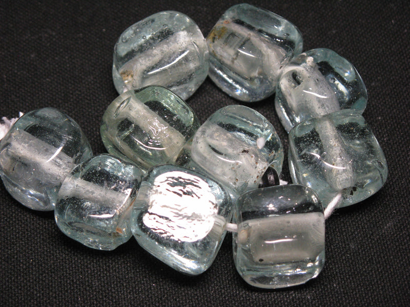 TOKO-BEADS KG010N-06 Kenya Recycled Glass bead (Strand) 16~18mm KG010N-06 ケニアリサイクルガラスビーズ（連） 16~18mm Asian bead & African bead  Handmade,Lampeork,bead,asia,india,ethnic,parts,accessory,beads とんぼ玉,ビーズ,トンボ玉,アジア,インド,エスニック,手作り,パーツ,アクセサリー